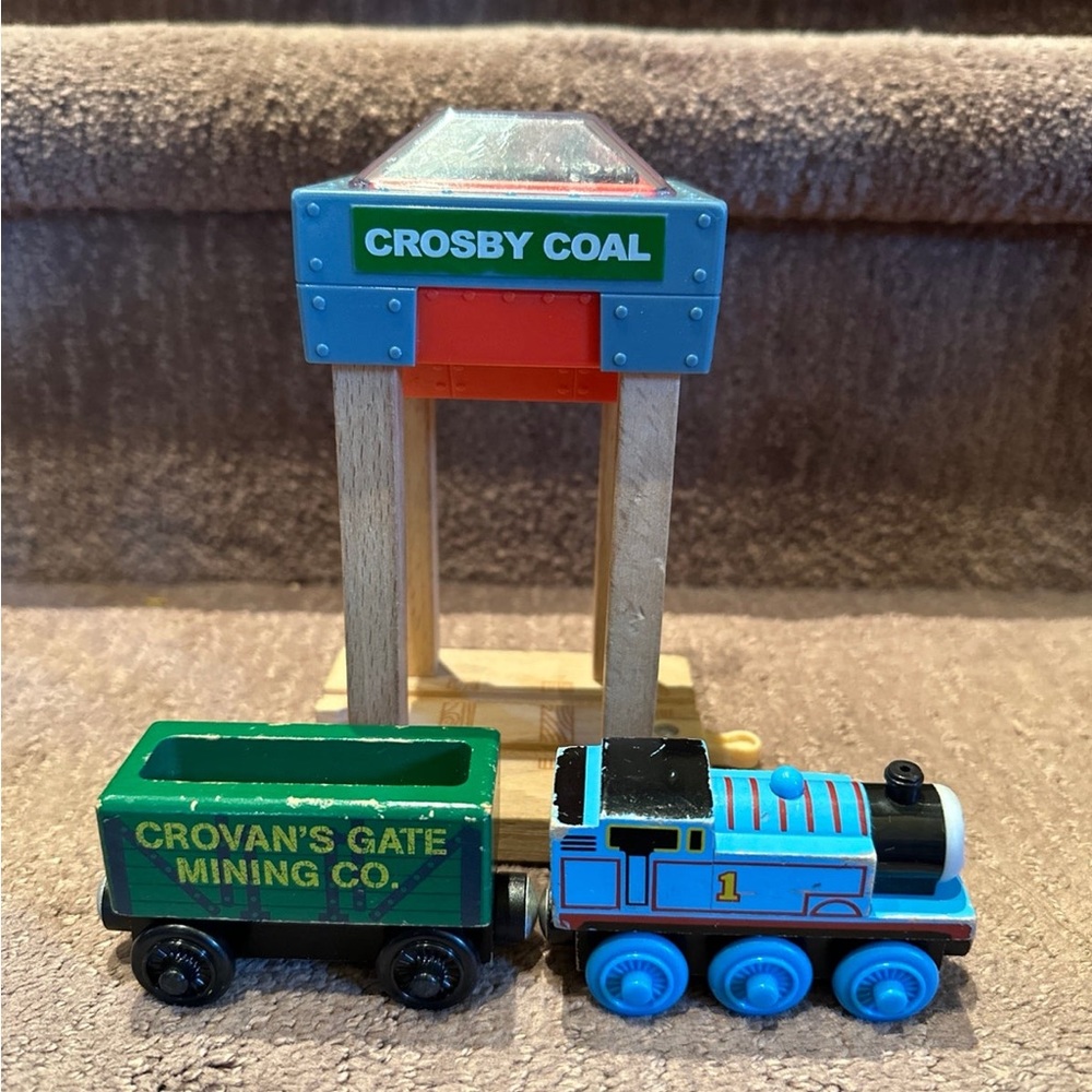 Thomas And Friends Wooden Railway Covan's Gate Mining Co., Coal car and Thomas